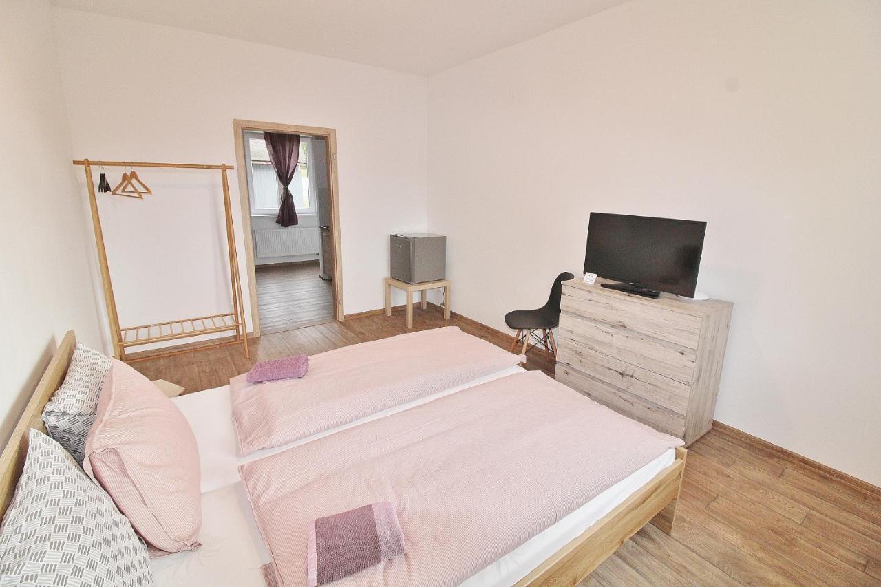 Apartmany Troll ブブラヴァ エクステリア 写真